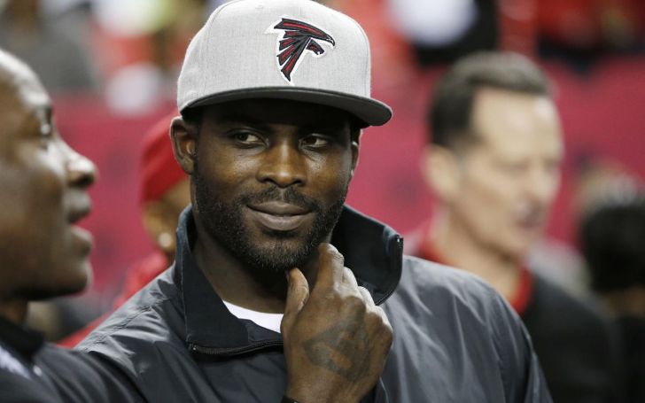 Michael Vick Net Worth - Complete Breakdown of American Football Player's Income and Salary